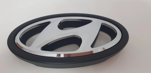 HYUNDAI I30 2021-2024 III ЭМБЛЕМА ПОДЪЕМНИКА 86352-G4500