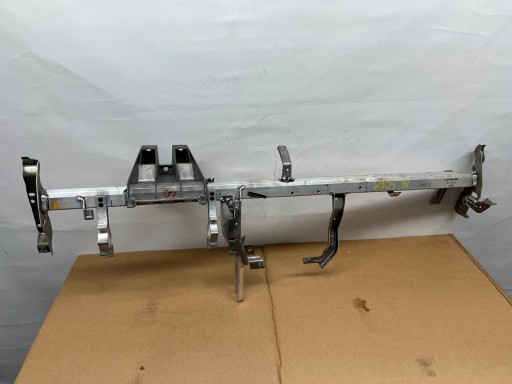 Mercedes W204 support sider of the dashboard A20411011017