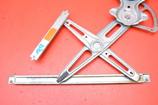 window regulator right front EU 85710-0D100 TOYOTA YARIS 2 II 3D HB 05-09