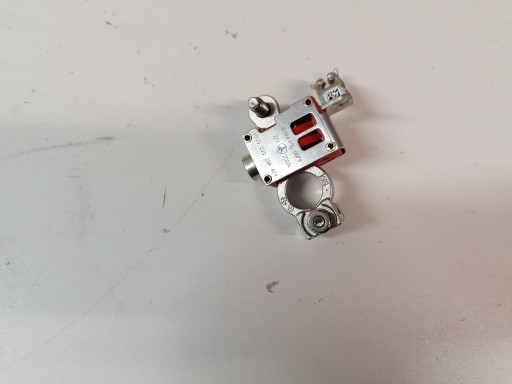 132467 - MERCEDES В 176 A-КЛАСС КЛЕМА ПЛЮС ПОДУШКА БЕЗОПАСНОСТИ КАРТРИДЖ