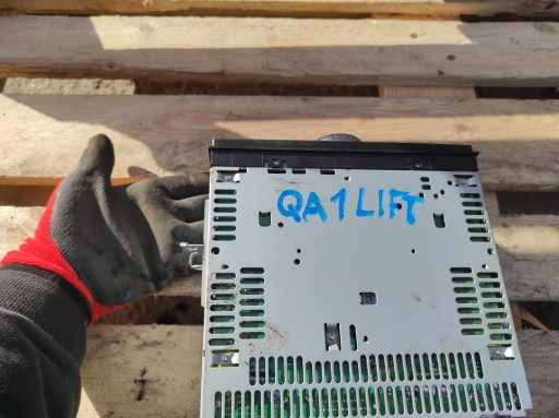 RADIO FABRYCZNE NISSAN QASHQAI und J10 28184-JD45A