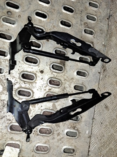 31385814 - ПЕТЛЯ КАПОТА ЛЕВАЯ VOLVO XC60 2008-2017 ЦВЕТ 452