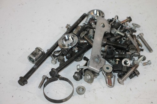 EN500 0065 - KAWASAKI EN 500 C 96-04 БОЛТЫ КОМПЛЕКТ БОЛТОВ