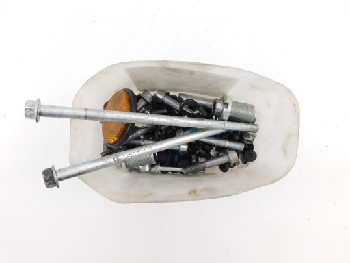 SUZUKI GSX-S 1000 КОМПЛЕКТ БОЛТОВ