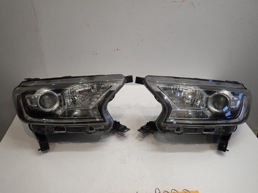 light front front left FORD RANGER III LIFT 2015