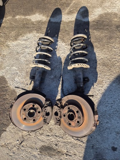 Mozzo FUSELLO ammortizzatori kopyta/ Mozzo FUSELLO kopyto VW T5 T5 LIFT T6 wzmocnione