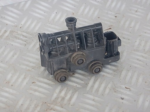 19811981 - Блок підвіски land rover discovery 4 iv