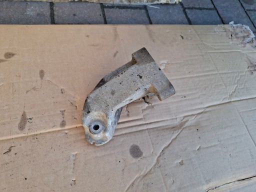 Mercedes E KLASA W212 3.0 DCI A6422235404 Motorlager Mototraufhängung