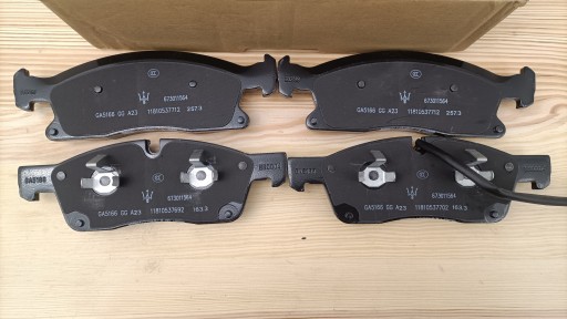 Neuf Plaquettes frein pour Avant Z avec capteur MASERATI LEVANTE PAK16/041