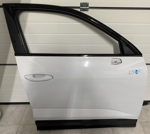 Audi q3 83a sportback door правий передній ls9r