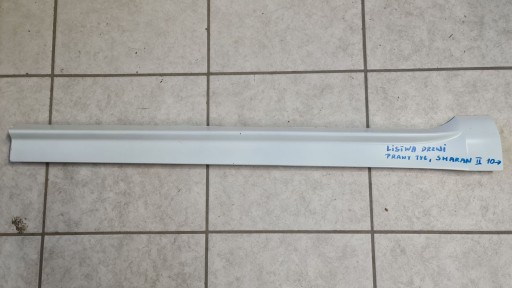 moulding for door right rear. VW SHARAN II 10R->