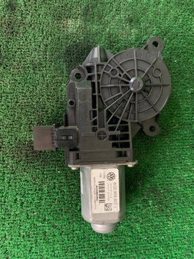 Модуль электростеклоподъемника левый передний skodaroomster fabia ii t5 6q2959802j