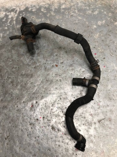 pump of water MERCEDES W212 KOMBI A2118350028
