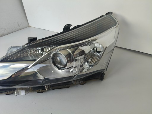 light left REFLEKTOR TOYOTA VERSO 13- LIFT
