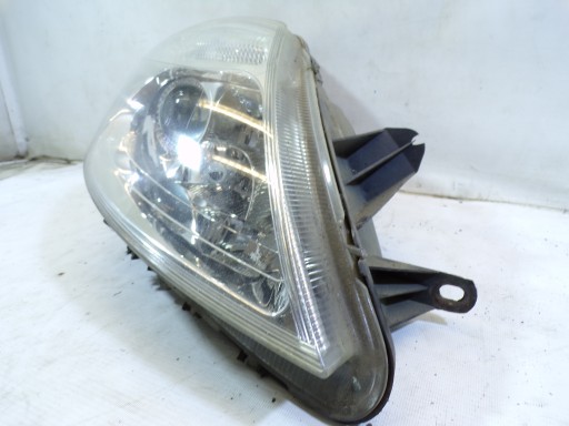 light front front right CITROEN C8 (3)