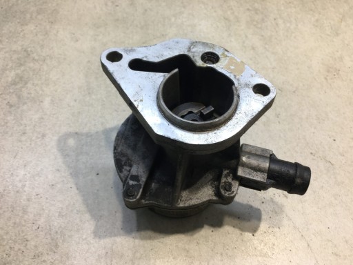 Pompa VACUM MEGANE II 1.5 DCI 8200113585