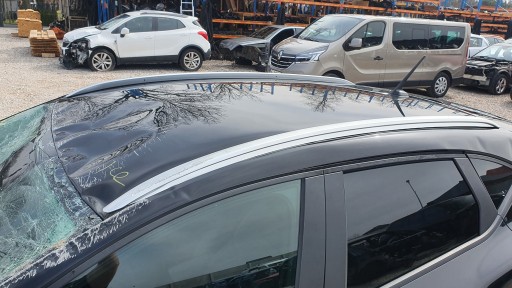 РЕЙЛИНГИ НА КРЫШЕ ЛЕВЫЙ И ПРАВЫЙ RENAULT CAPTUR II 19-