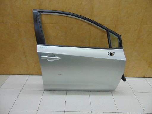 Вхідні двері правий suzuki swace