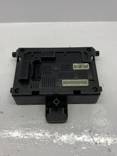 module control unit BCM 8200652286 RENAULT