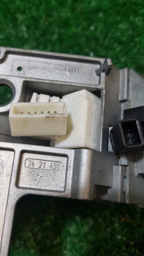 ignition Z KLUCZYKIEM OPEL ASTRA H 2421430 N05018881