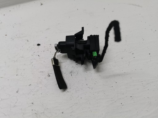 ignition key VOLVO V60 II 28227917 10-18