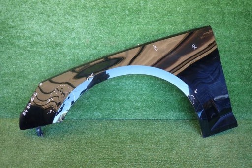 1640 - Audi a4 b9 15-19 ліве переднє крило