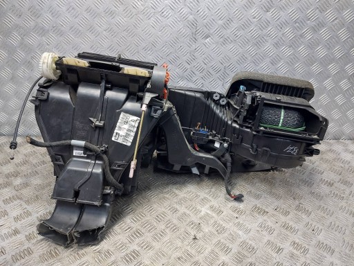 Корпус обігрівача AUDI A3 8P 8P1819003D