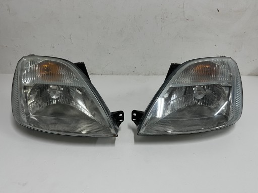 light Reflektor front right left Ford FIESTA Mk6 02-05r.