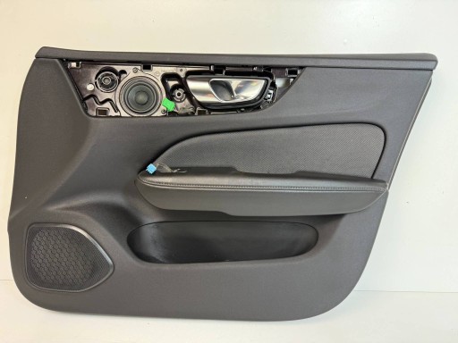 Volvo V60 II 2022 bok dveře přední pravý 30747494