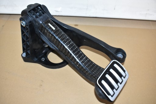 IDEALNY PEDAL Bremse und Gas PORSCHE 992 1