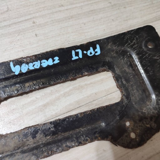 bumper bracket of the rear rear part side left Jaguar F-Pace HK83102A99AC