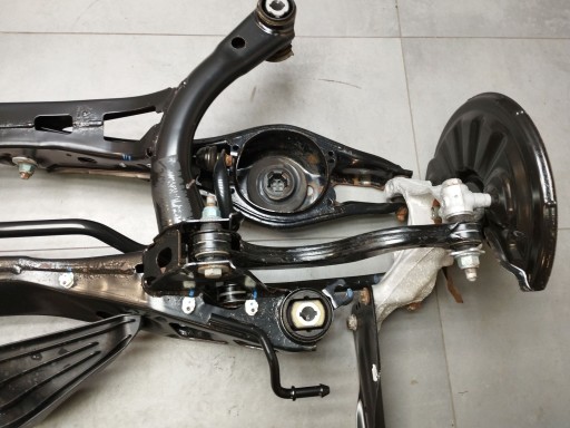 Audi Q3 F3 83A träger Achsträger heck PIASTY Querlenker 3Q0505235AC