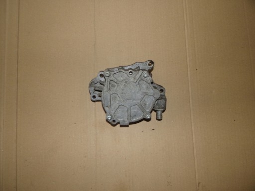 VACUM НАСОС 03L145100 OCTAVIA II GOLF VI 1.6 TDI