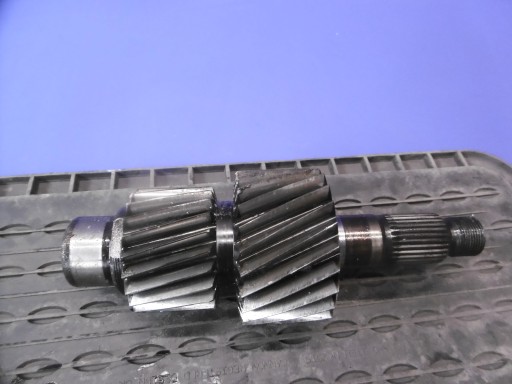 LAND ROVER FREELANDER ВАЛ РЕДУКТОРА ДИФФЕРЕНЦИАЛ