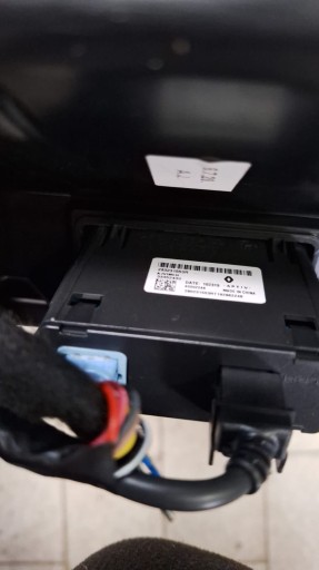 telaio TUNELU TUNEL media LADOWARKA USB RENAULT TWINGO III