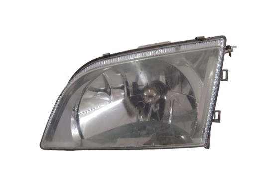 MITSUBISHI SPACE STAR and light left front