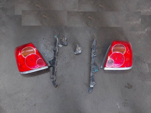 kompletní záď kapota nárazník světlá záď TOYOTA AVENSIS T25 1C0