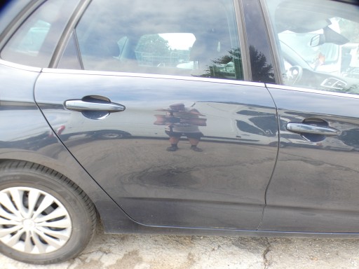 CITROEN C4 II 2010 HB dveře pravé záď zadní KGN