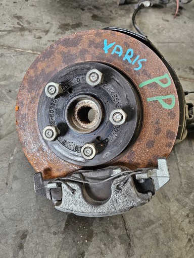 MCPERSON front right TOYOTA YARIS IV 1.5 petrol 20