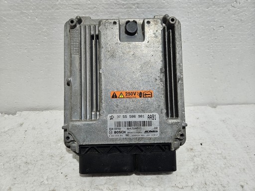 55586981 - Insignia контролер двигуна a 55586981, 0281018931