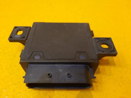 Audi A8 D5 контроллер топливного насоса 4N0906093E