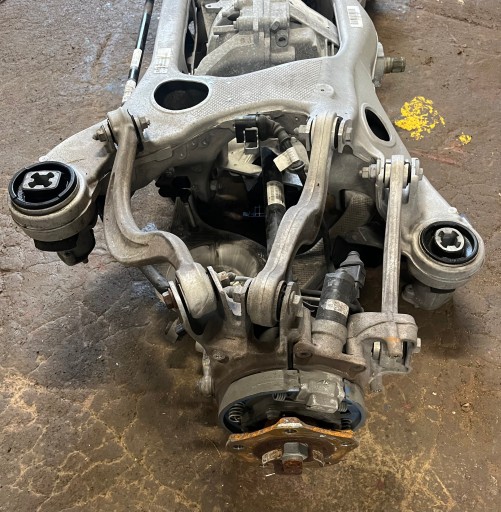 IDEALNE Achsträger hinten heck PORSCHE PANAMERA 971 TURBO 1