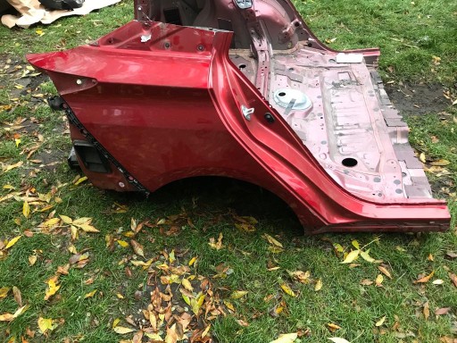 Чверть крила Prius IV