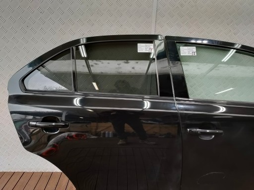 SUZUKI KIZASHI 09-14 dvere predné a zadné pravé KPL farba ZMV