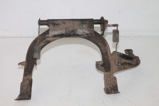 SH57 - HONDA SH 300 11-14 ЦЕНТРАЛЬНАЯ ПОДНОЖКА