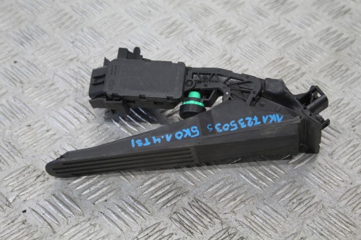accelerator pedal VW GOLF VI 6 1K9 KOMBI 1K1723503S