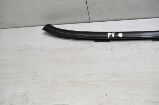 Alfa Romeo Giulia 2021 rear part side right moulding dust