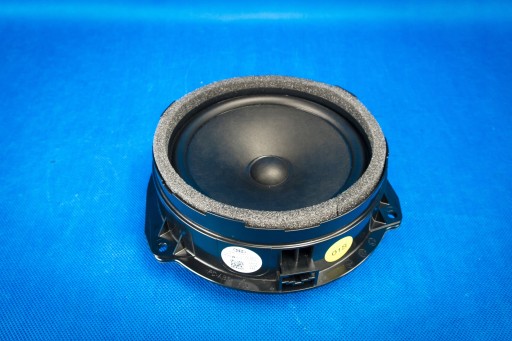 speaker niskotonowy rear part Audi A8 4N D5 8V4035411D