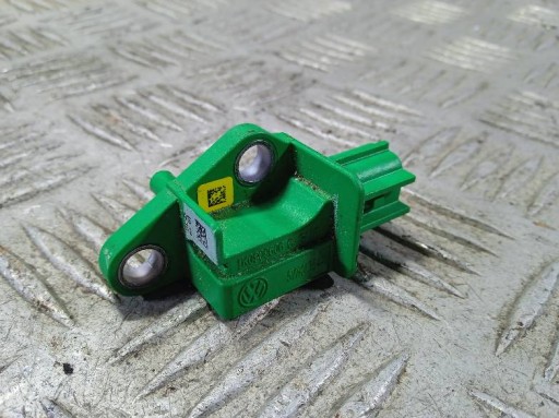 ДАТЧИК УДАРУ VOLKSWAGEN GOLF 5 1K0909606C