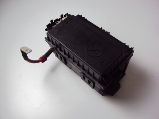 13368644 - Блок запобіжників opel zafira c 13